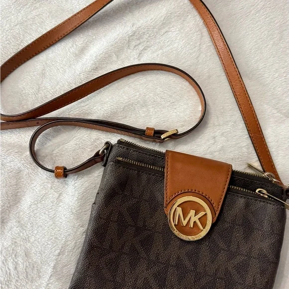 Michael Kors Dark Brown and Tan Crossbody Bag - Picture 2 of 11